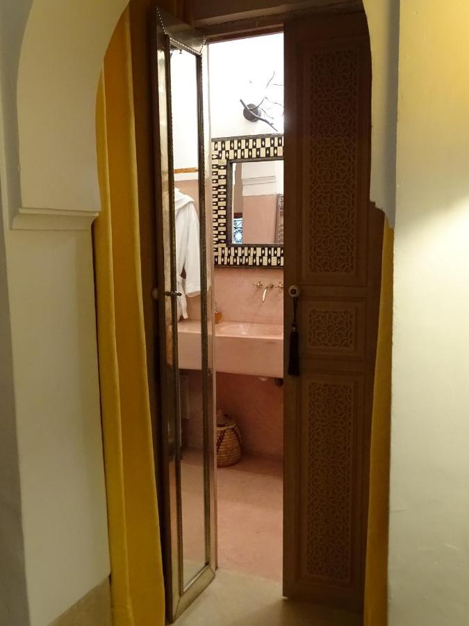 Dar Oulhoum Riad 3*
