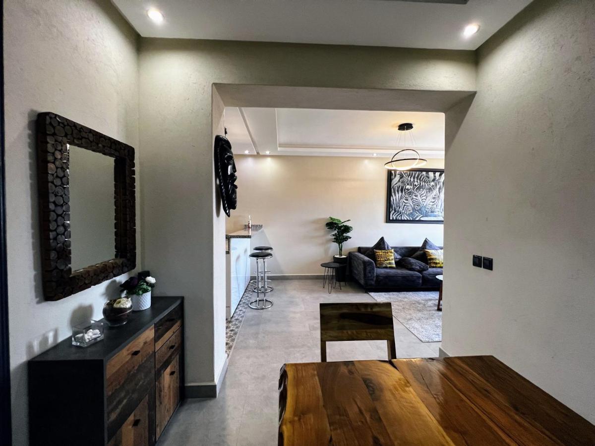 Apartment Moderne, Lumineux & Spacieux Avec Balcon -central -wifi-smart Tv-clim