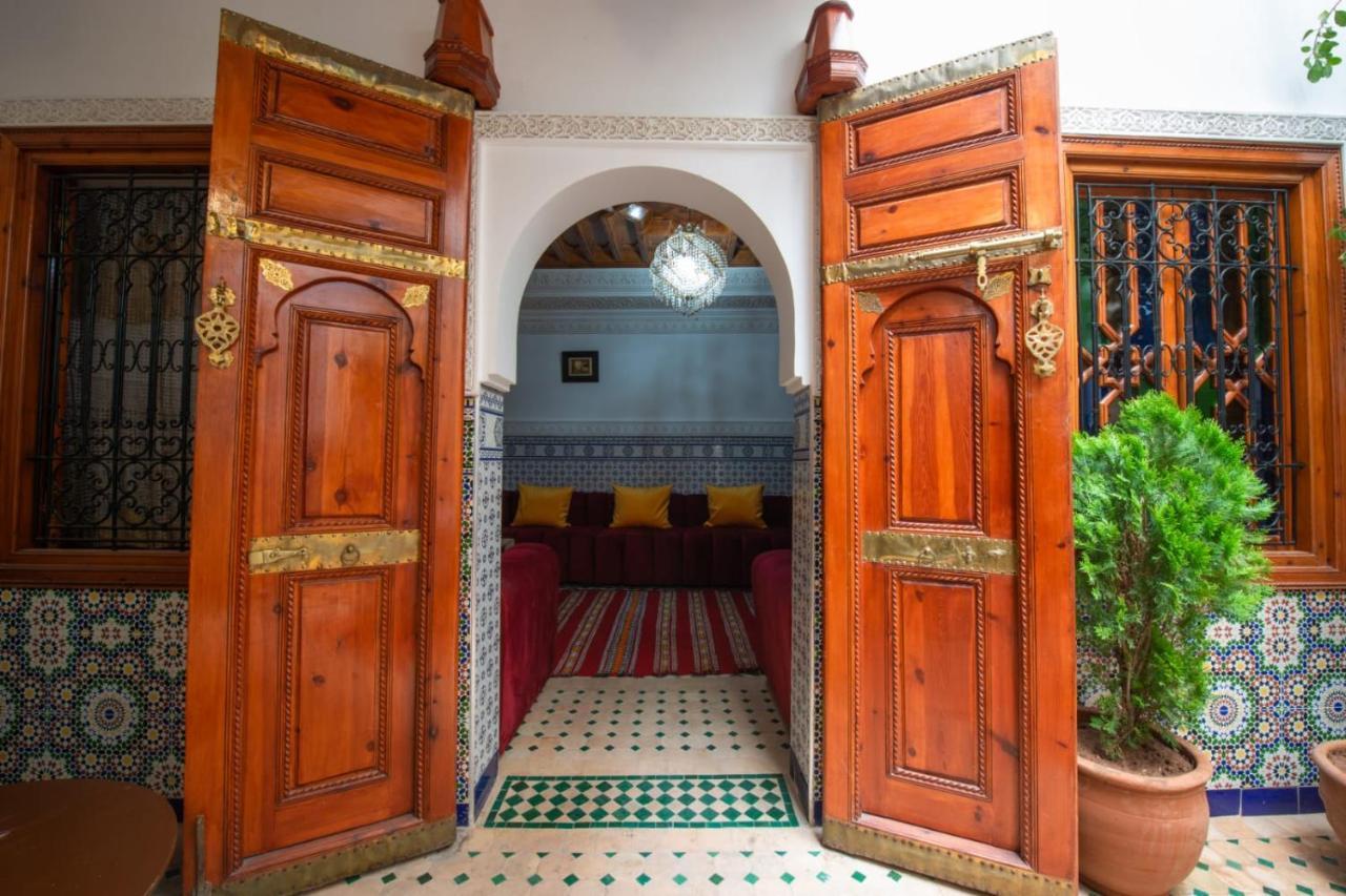 Riad Amely *