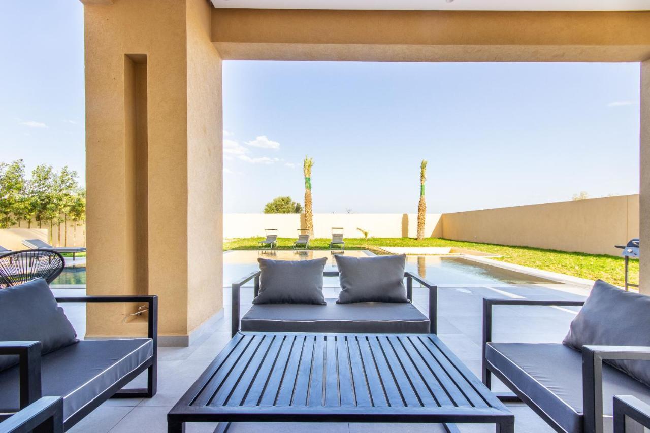 California, Sans Vis A Vis, Piscine Chauffee, Spa, Marrakesh