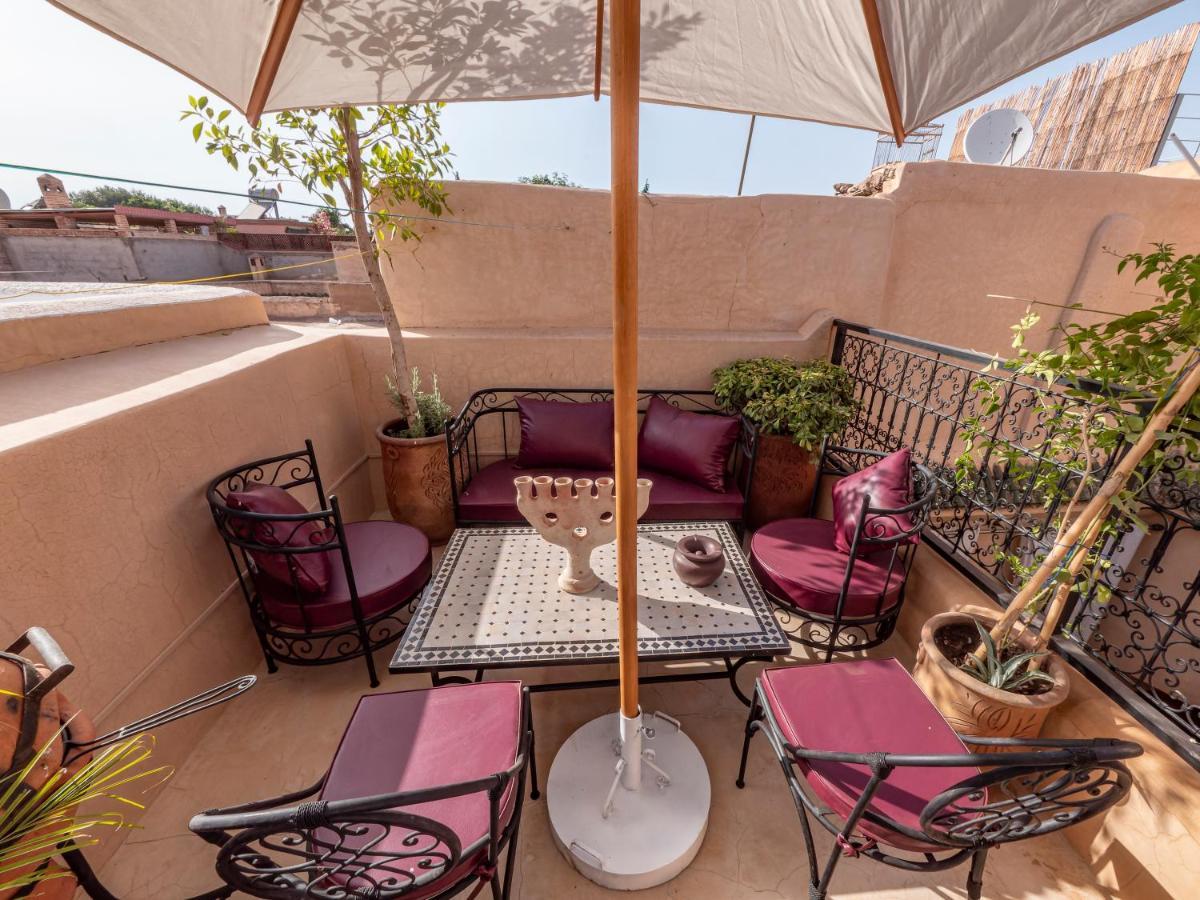 Hébergement de vacances Oumnia - Emplacement - En Entier - Jacuzzi *