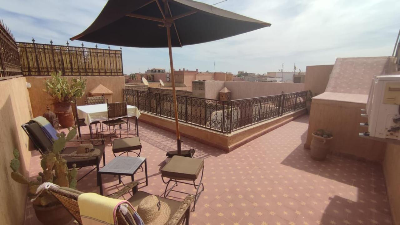 Riad Dar Naai Privatif 3 Chambres 6 Pers Place Jemma El Fna *