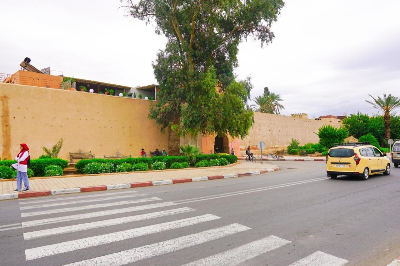 Winarouze House