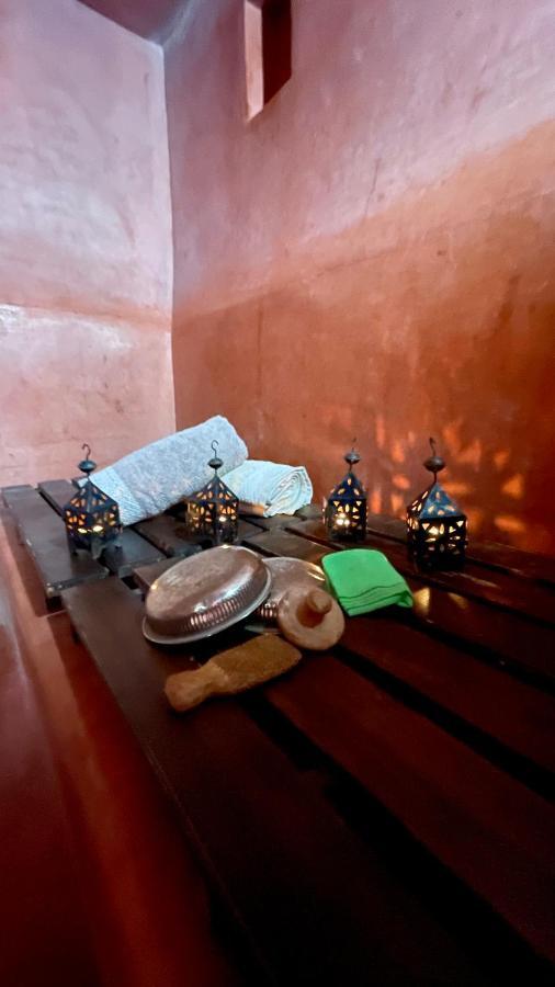 Riad Elias &
