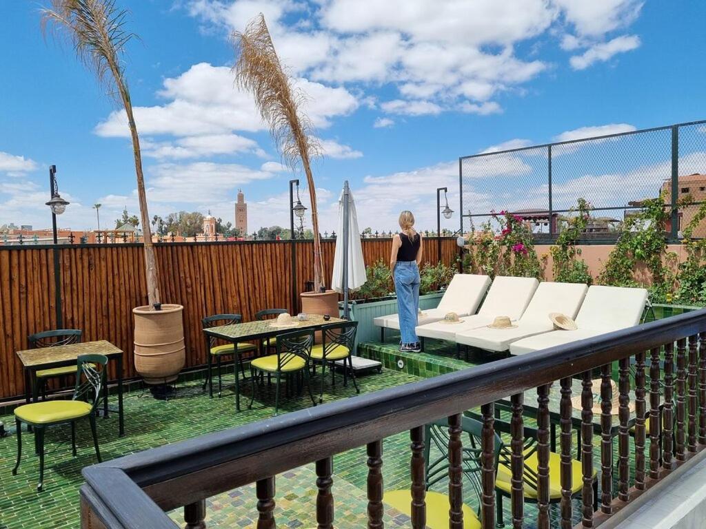 Bed & Breakfast Wazani Square &
