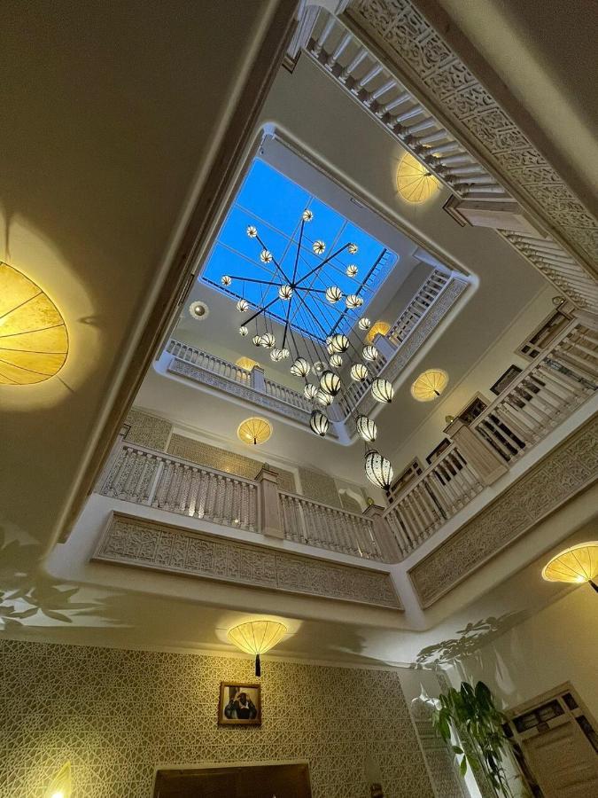 Wazani Square & Bed & Breakfast