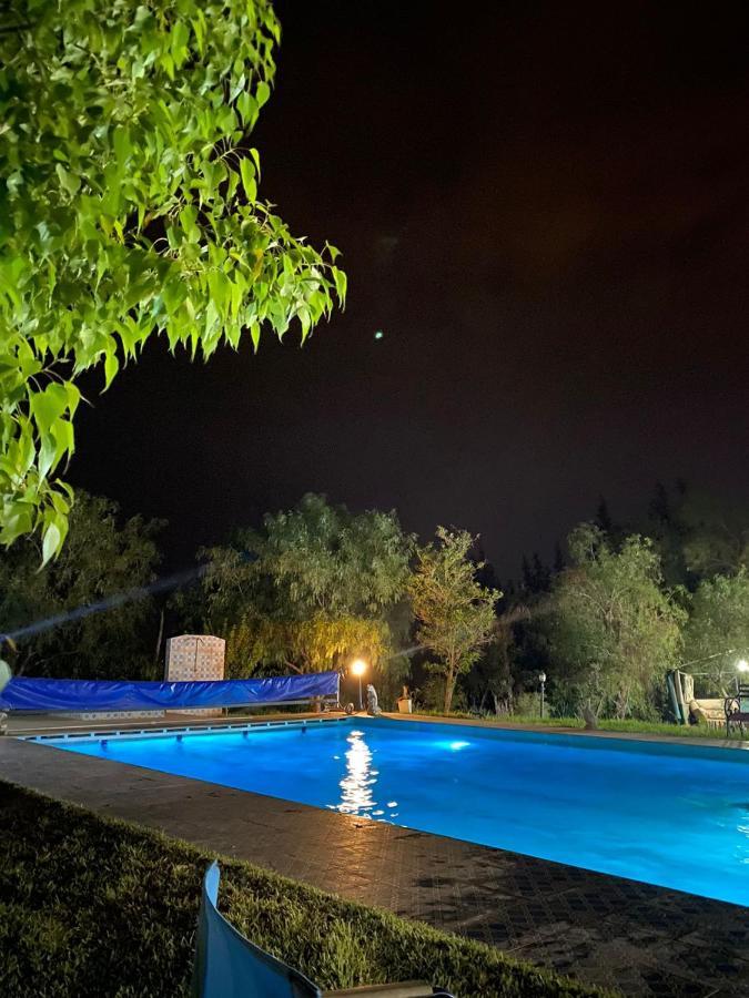 Maison Avec Piscine Et Grand Jardin 1 Hectare *