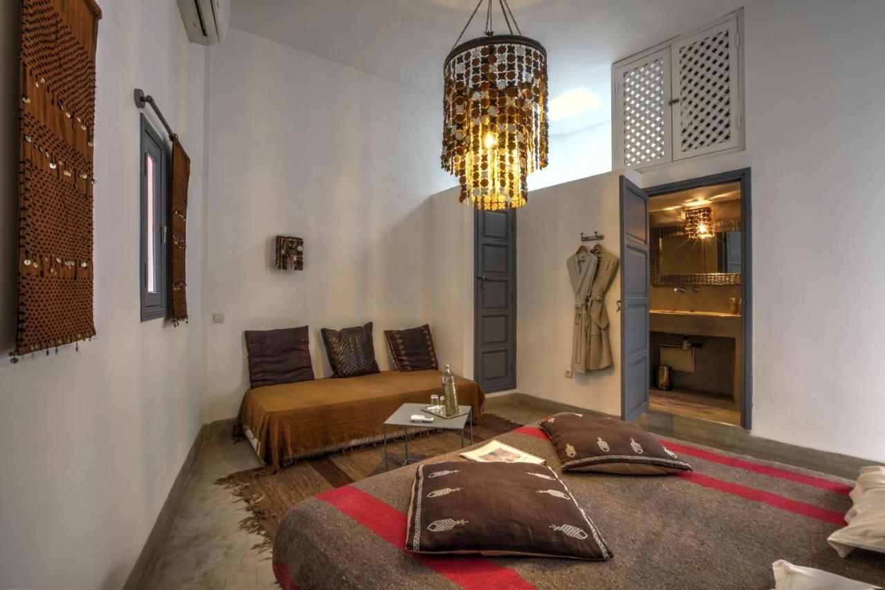 Awa Riad