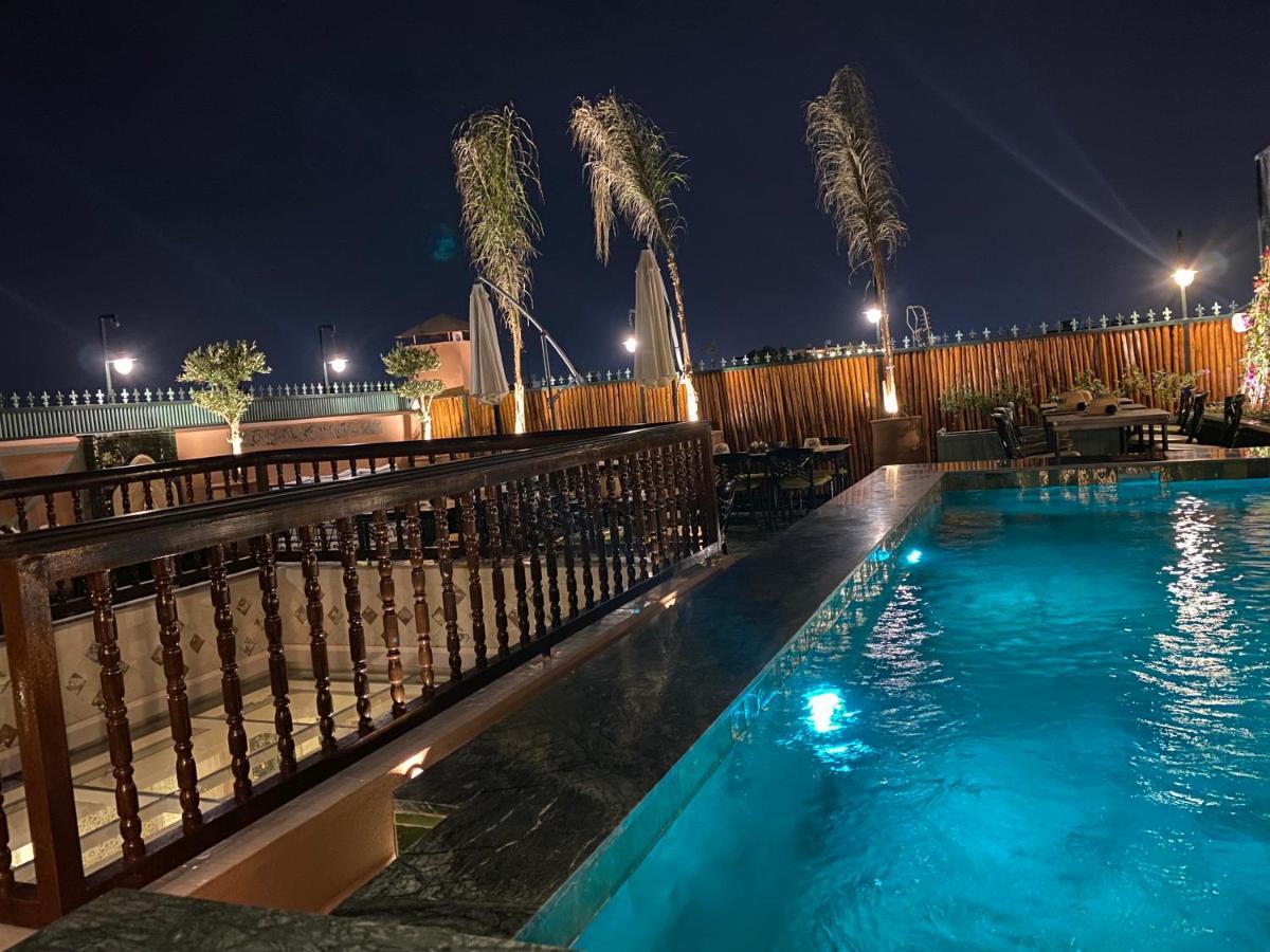 Wazani Square & Bed & Breakfast 3*