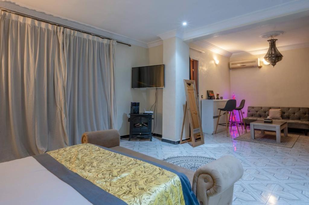 Targa Villa *