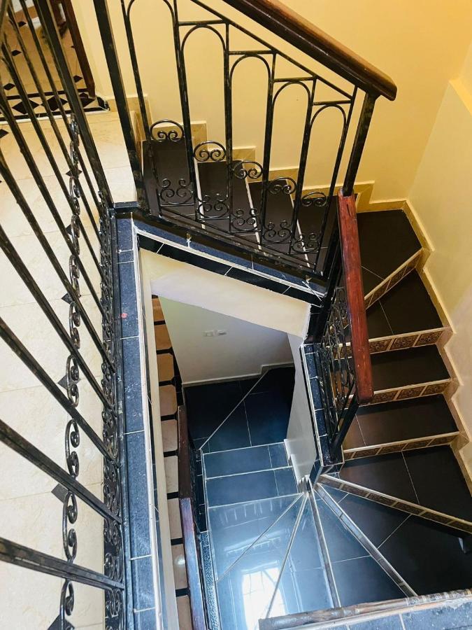 Ms Holiday’s Privatisé 8 Personnes - Avec Terrasse Apartamento *