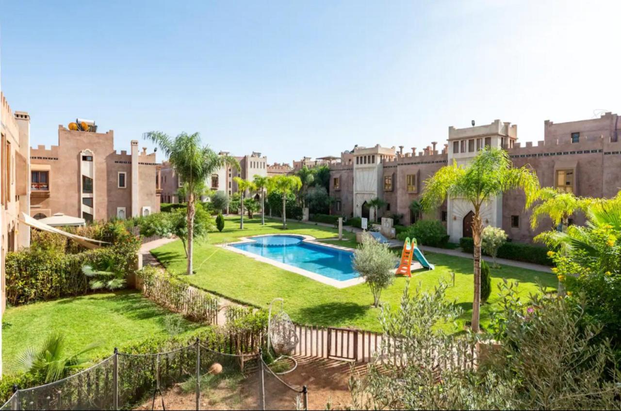 Jolie 3 Chambres Loue Entierement Avec Piscine Villa