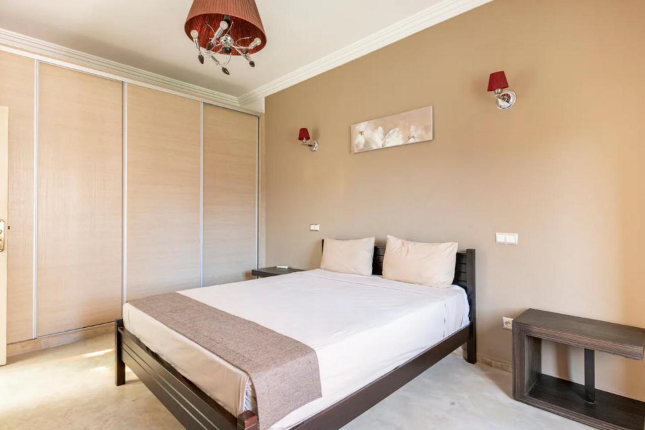 Jolie 3 Chambres Loue Entierement Avec Piscine