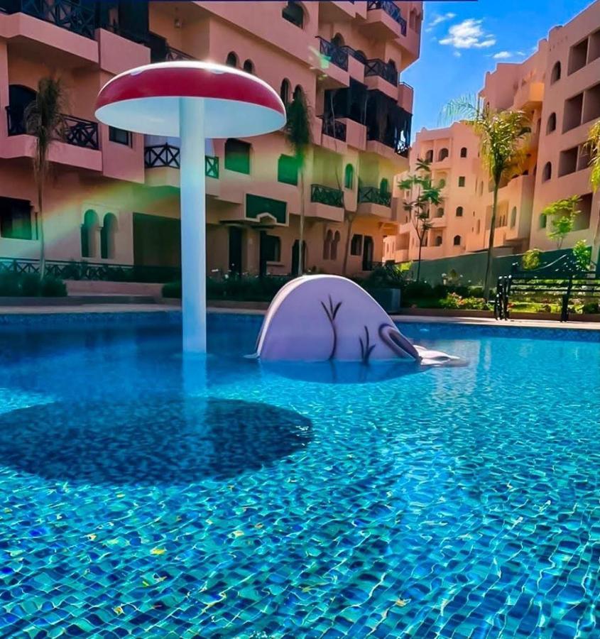 Apartment Avec Espaces Verts Et Piscine