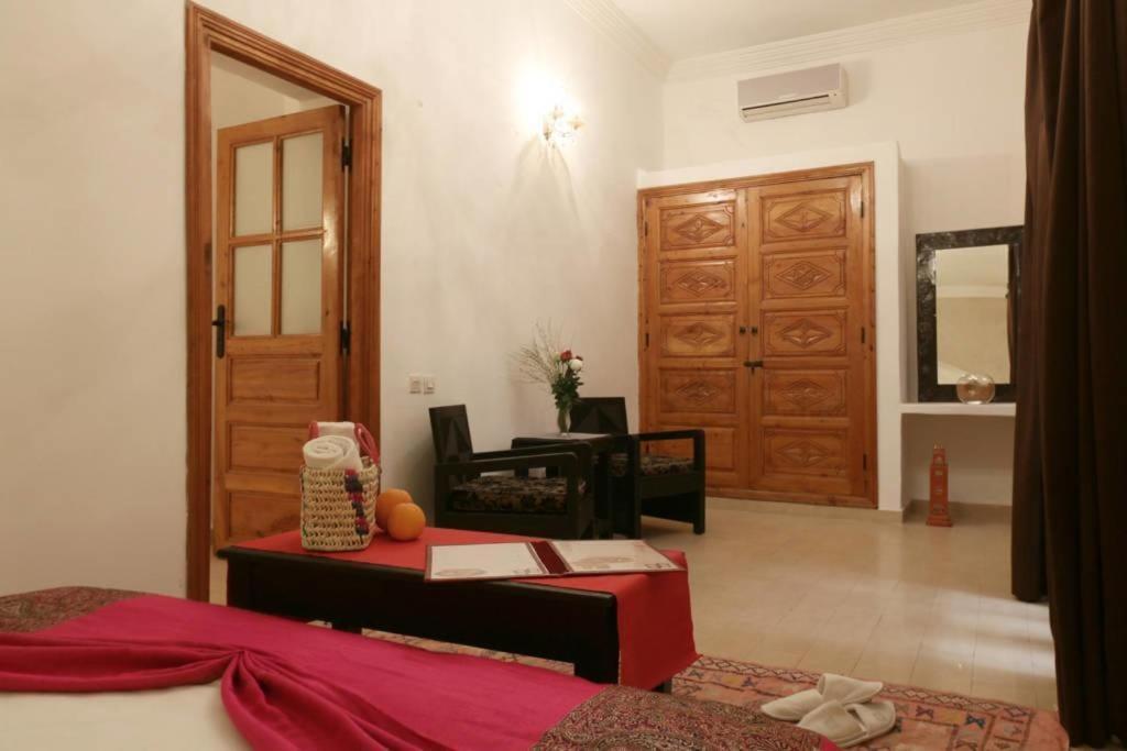 Riad Bb Marrakech Acomodação com café da manhã  2*