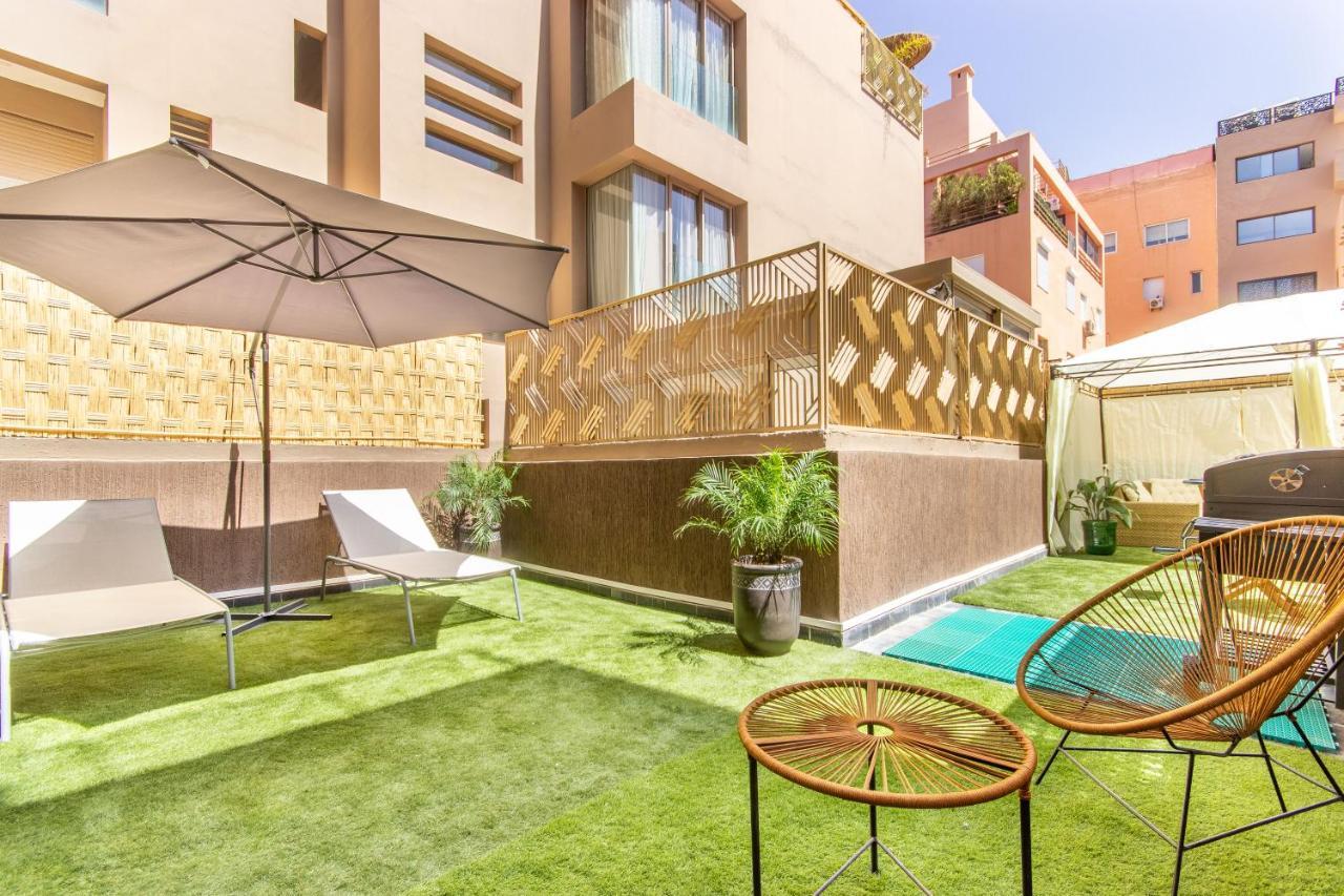 New!, Jardin Privé , Transats, Barbecue
