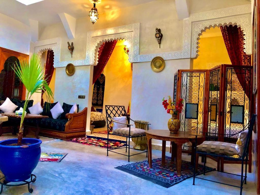Dar Eljazouli Holiday home *