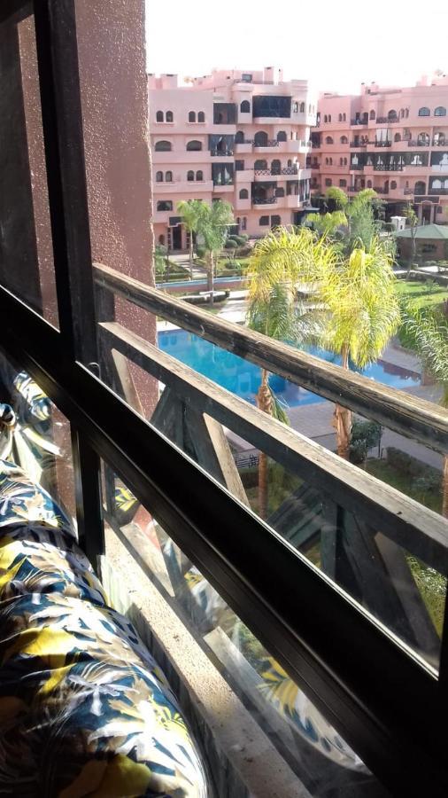Avec Espaces Verts Et Piscine Apartment *