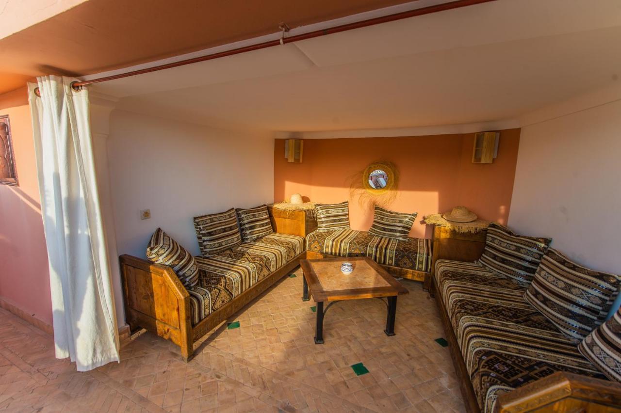 Riad Khabia &