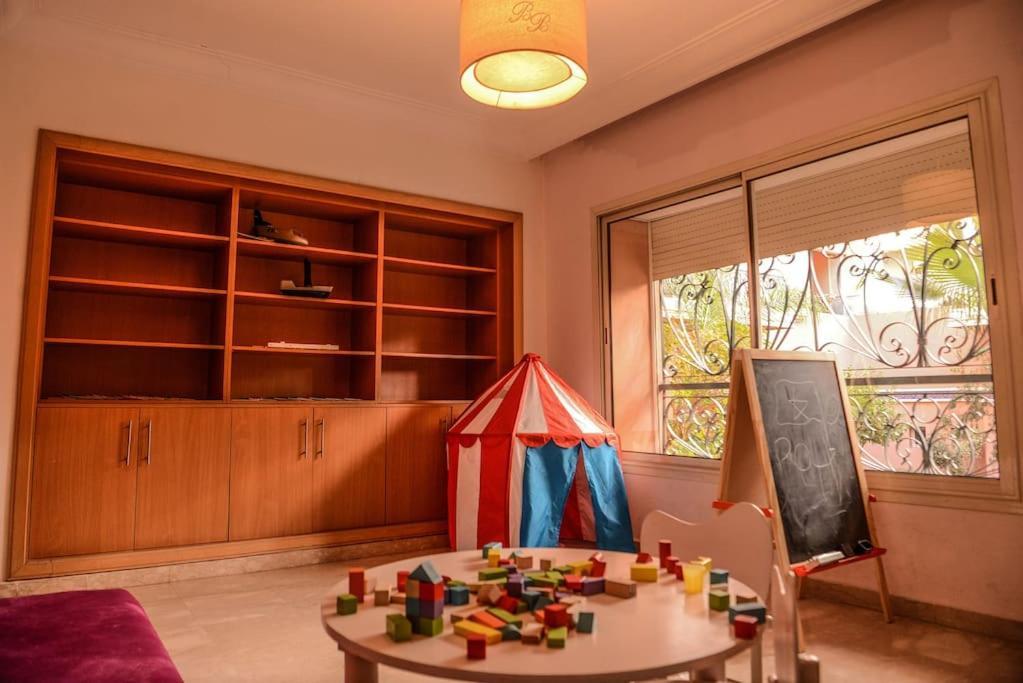 Schone Ferienwohnung: Poolblick Und Terrasse Nahe Majorelle Garden *