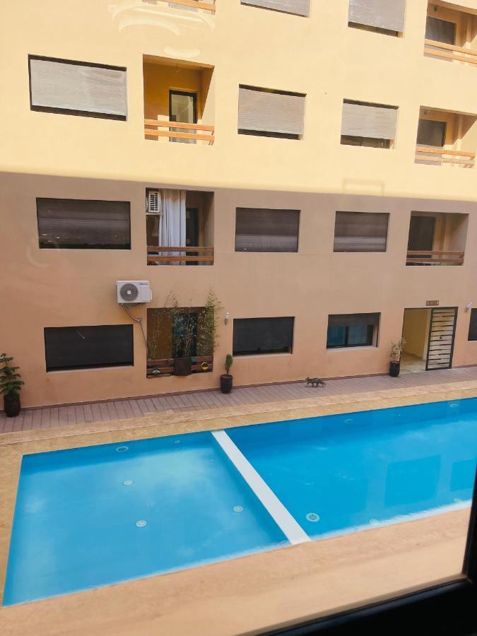 A Cote De La Gare Du Train Apartment