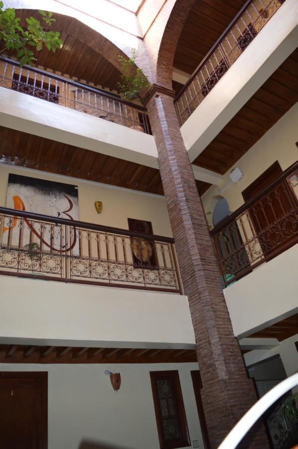 Salem Leksor Acomodação com café da manhã 