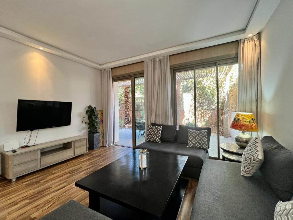 Superbe Avec Terrasse Et Jardin Au Coeur De L'hivernage Apartment