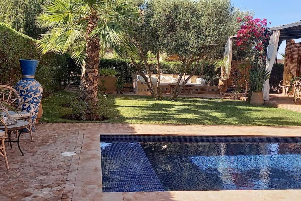Nicoline, Avec Jardin Et Piscine Privee. Villa