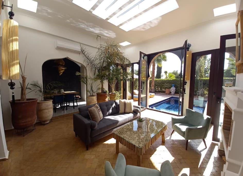 Nicoline, Avec Jardin Et Piscine Privee. Marrakesh