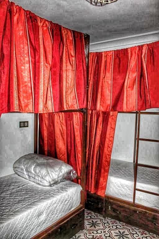 Dyb Hostel *