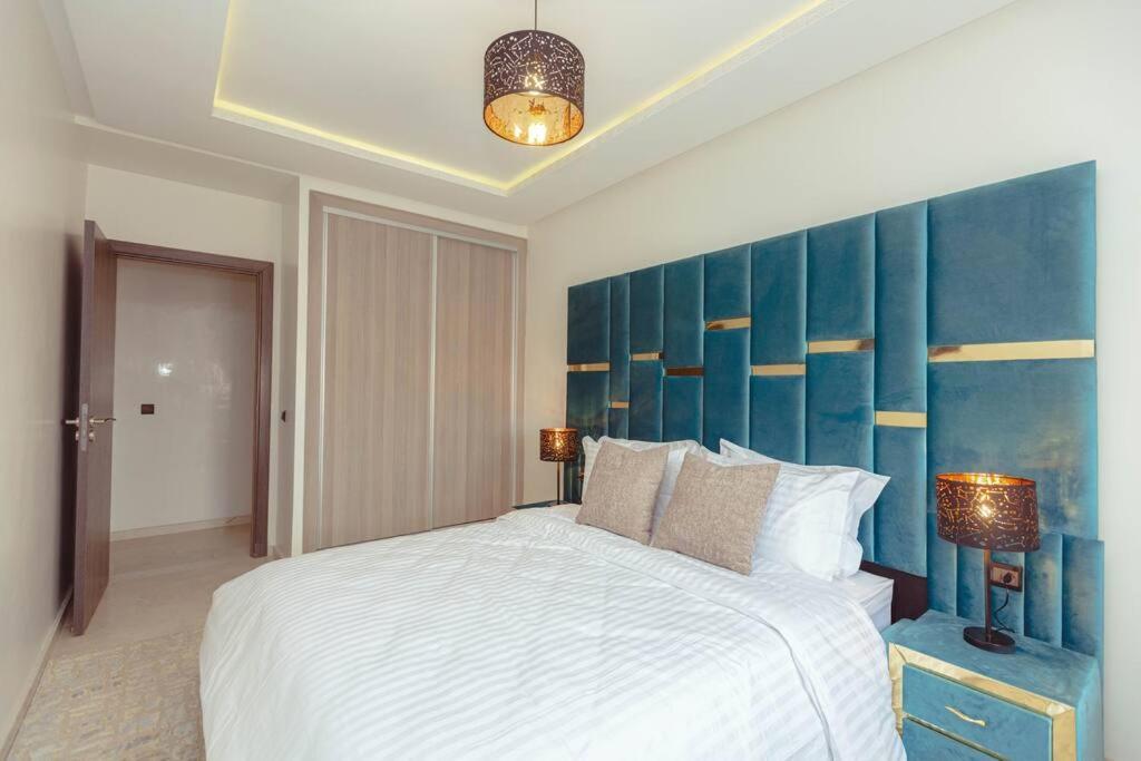 Cozy 2-bedroom In Gueliz, Marrakech Apartment *