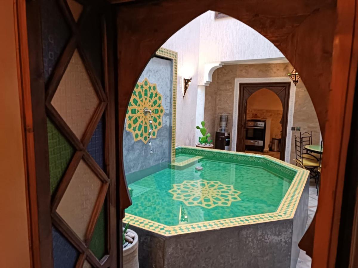 Riad Dar Naai Privatif 3 Chambres 6 Pers Place Jemma El Fna *