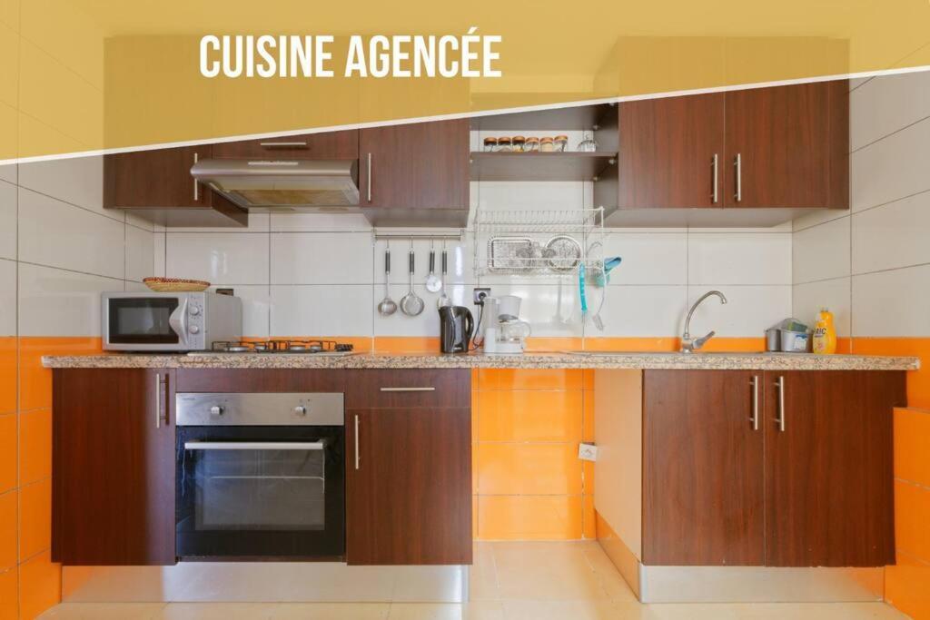 Apartment Des Lilas Dar Salam Chez Madame Assyl Avec 3 Piscines