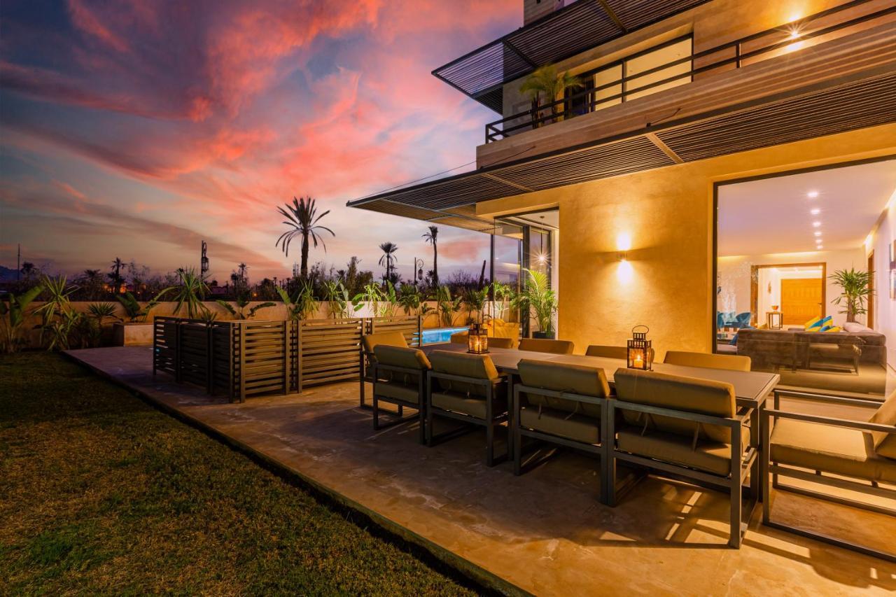103 - Luxury Getaway - Private Jacuzzi