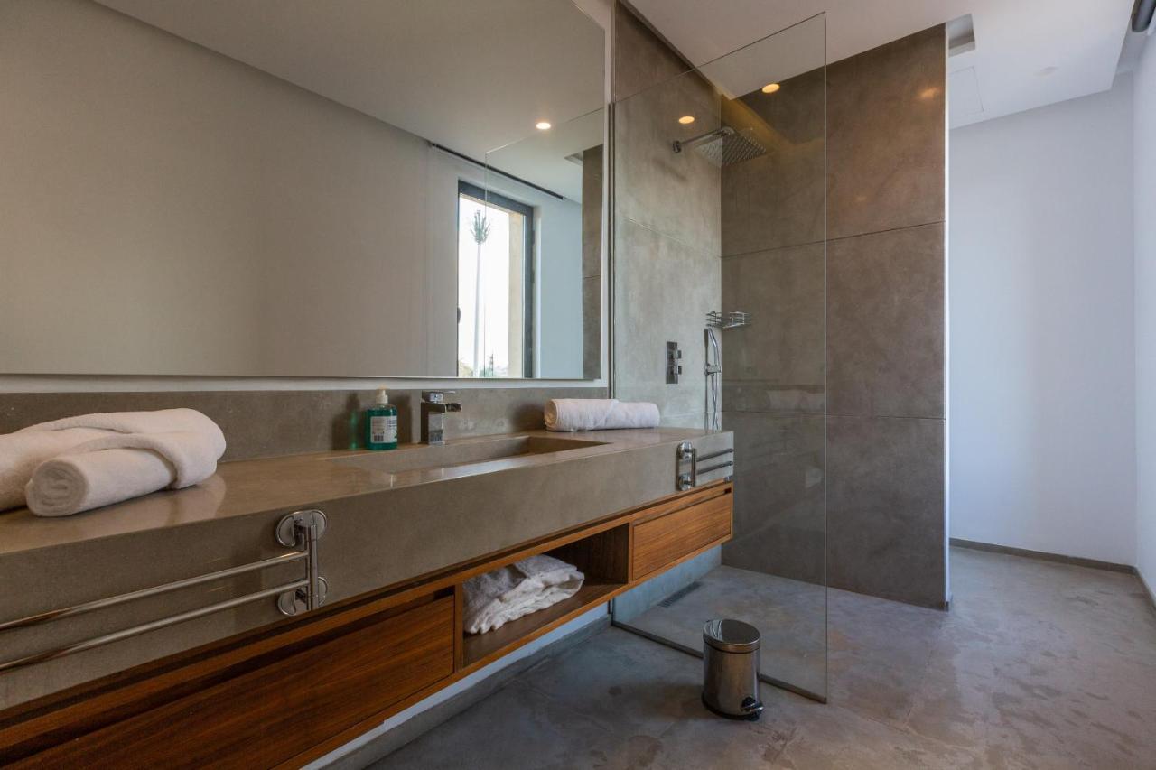 103 - Luxury Getaway - Private Jacuzzi