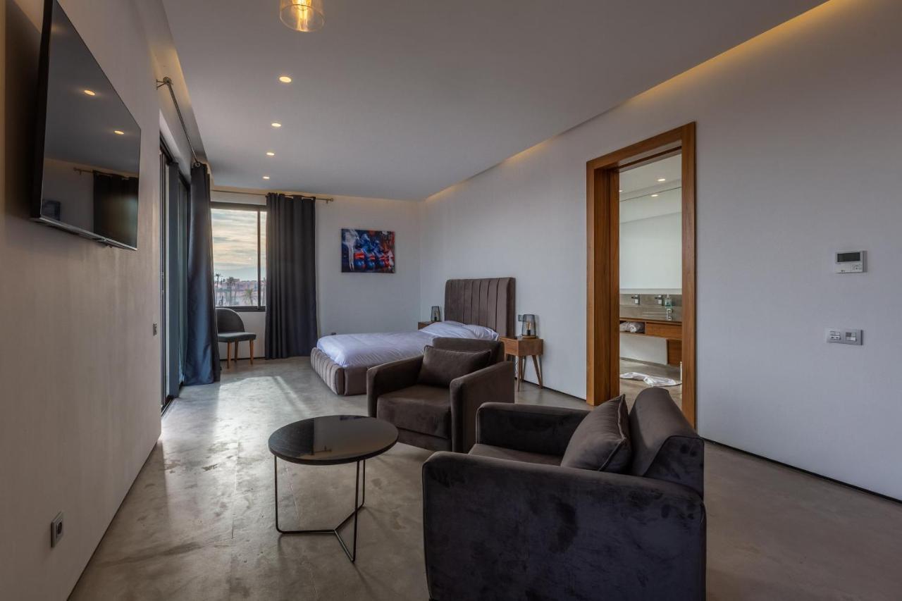 Villa 103 - Luxury Getaway - Private Jacuzzi