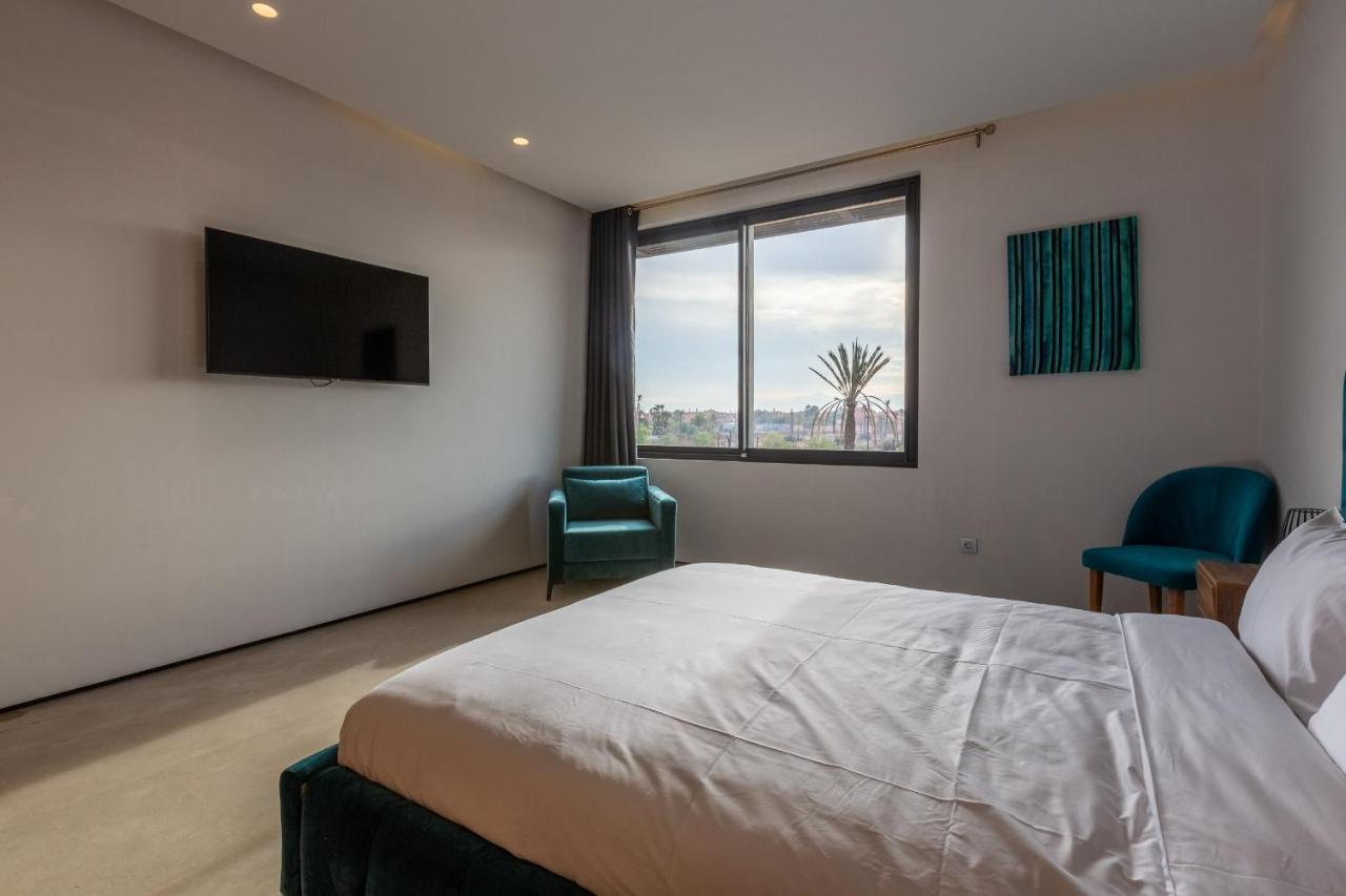 Villa 103 - Luxury Getaway - Private Jacuzzi *