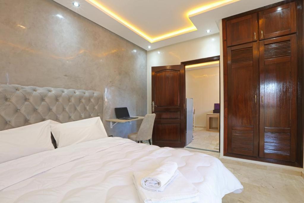 Hibiscus Apartment