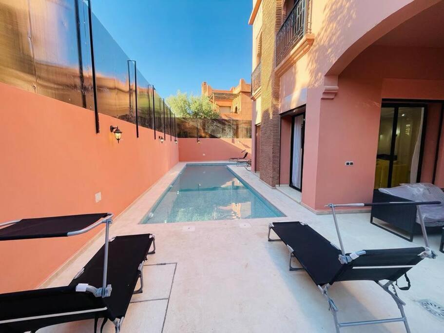 Lina 4 Chambres Piscine Villa