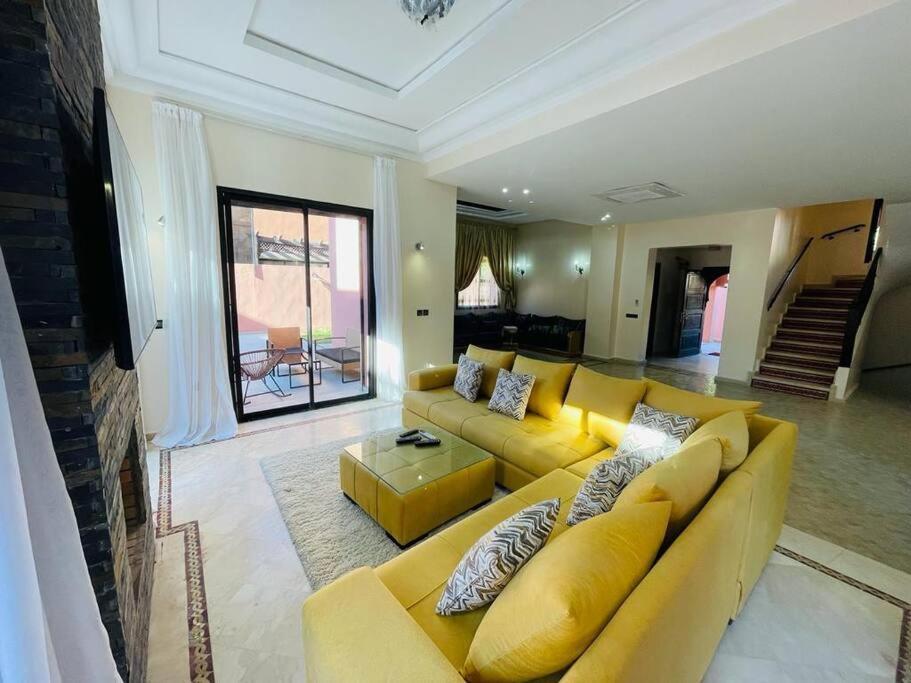 Lina 4 Chambres Piscine