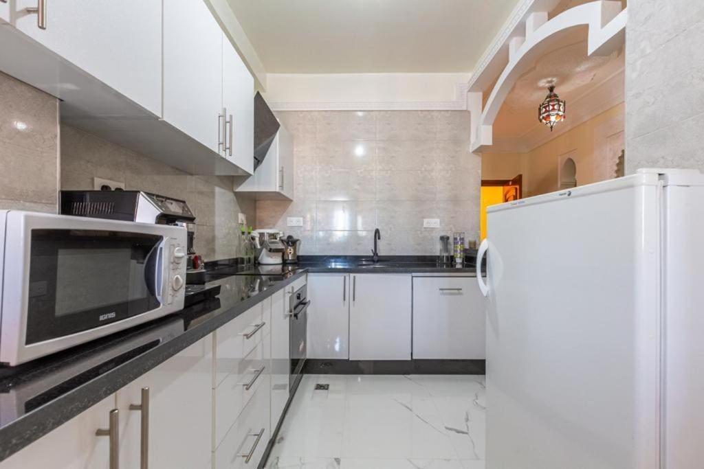2 Apartment *