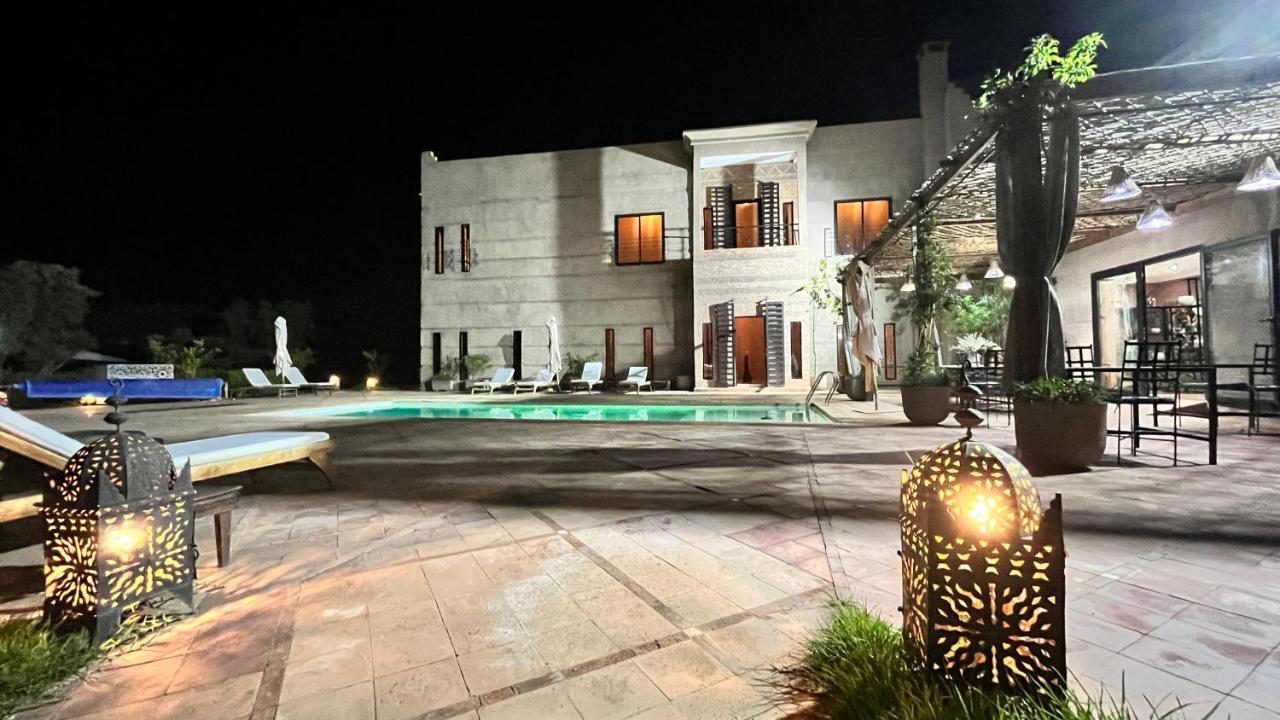 Malaa'ika Villa *