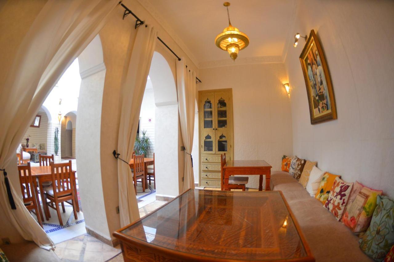 Guest house Marana & *