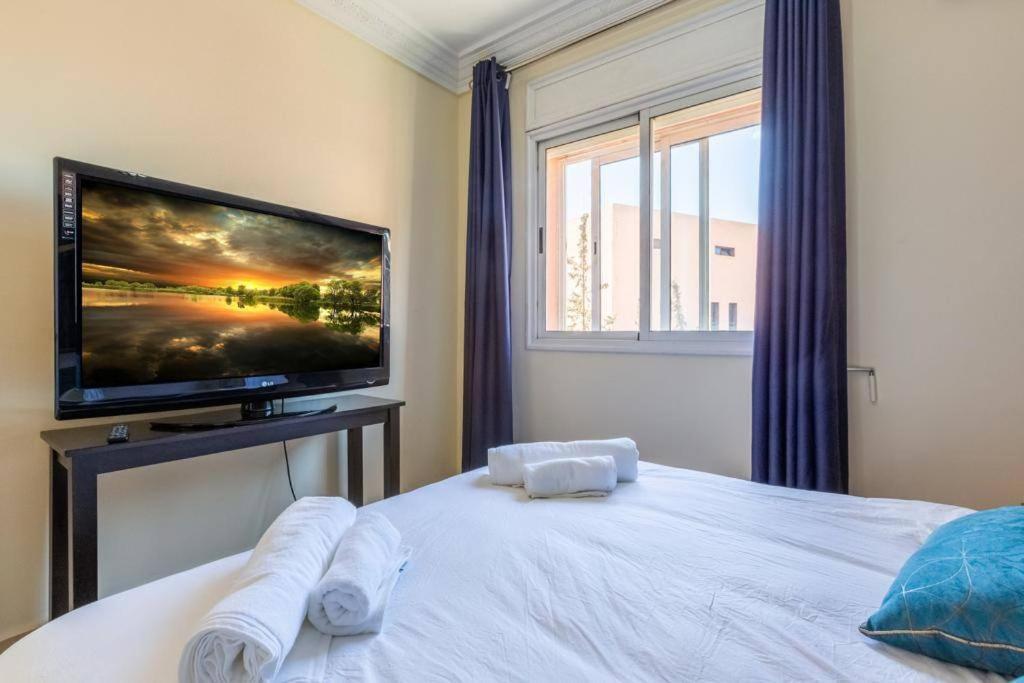 Apartment 2 *