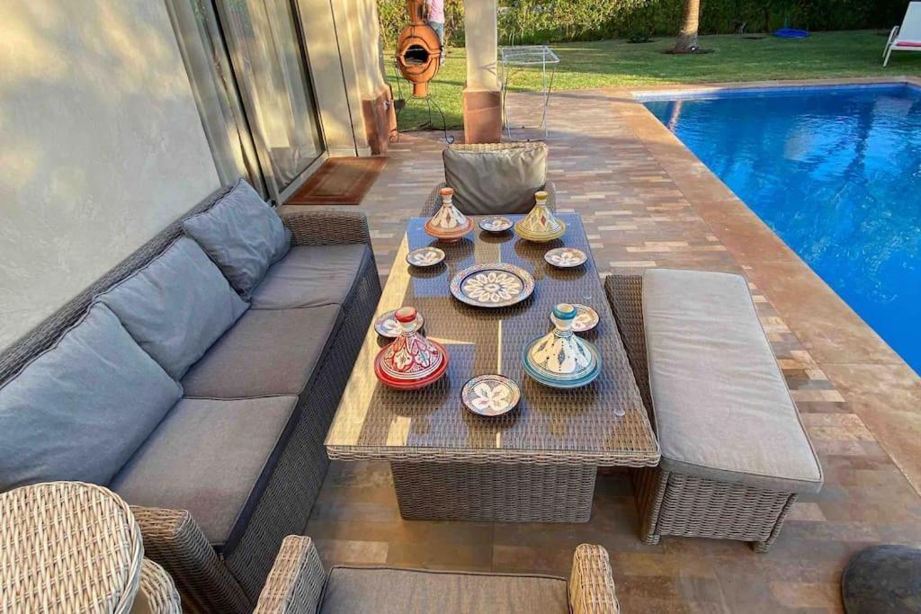 Belle Et Spacieuse Avec Piscine Prive Villa