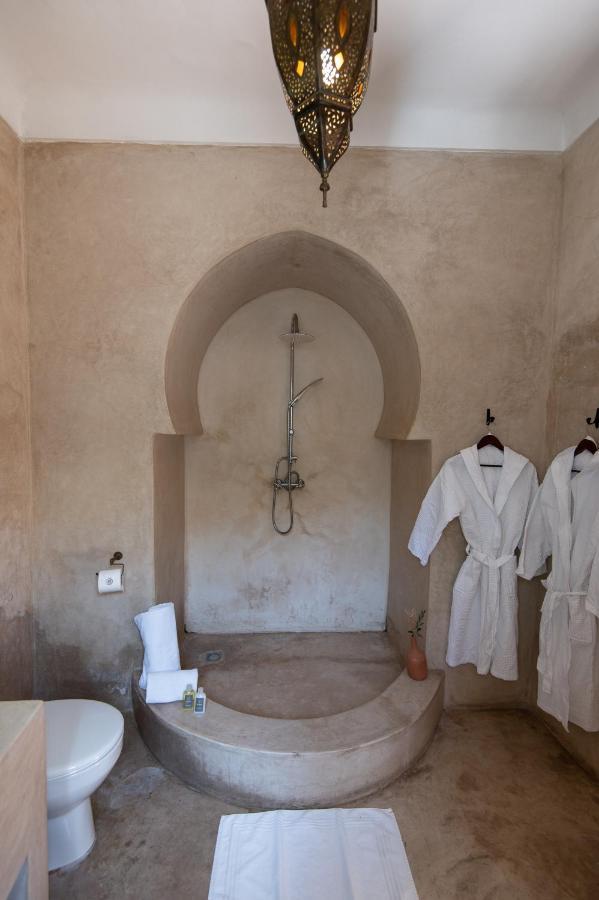 Agathe & Riad 3*
