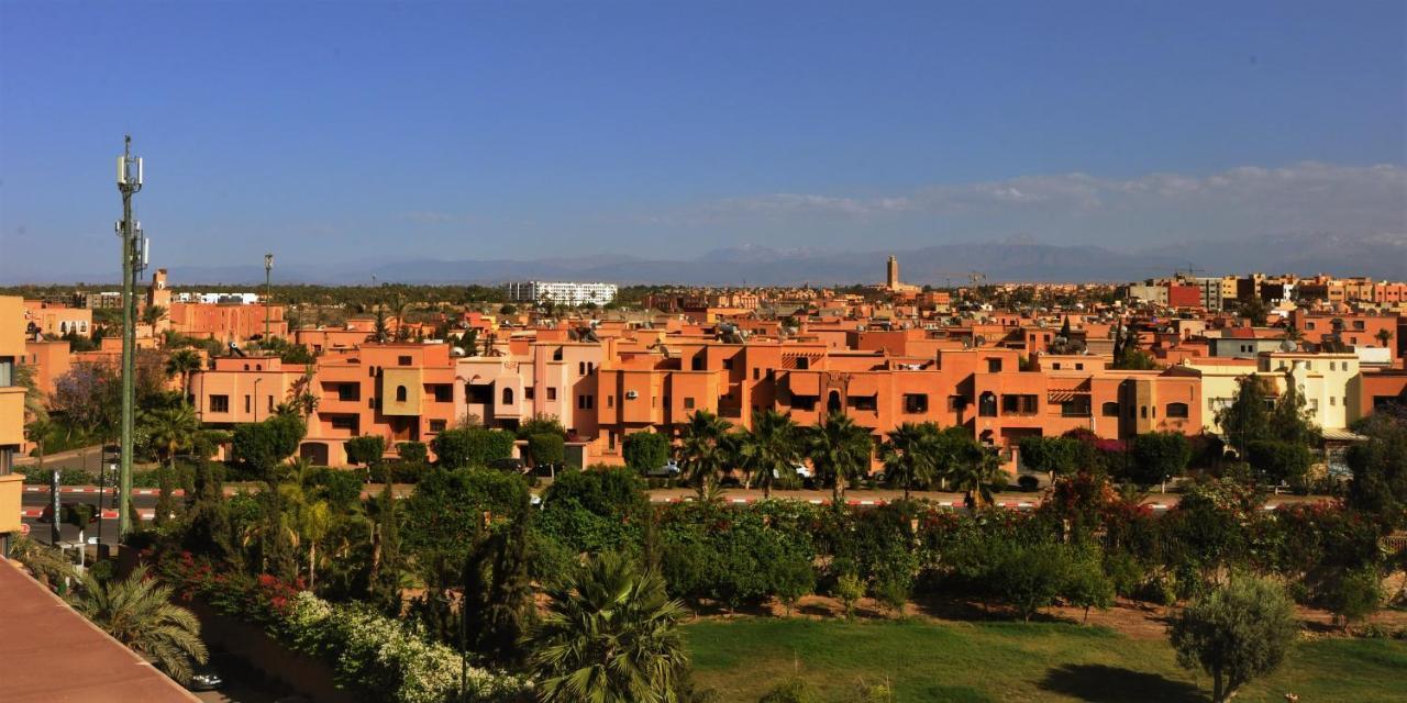 Royal Deluxe Platinum - Marrakech, Luxe Pool View Appartement *