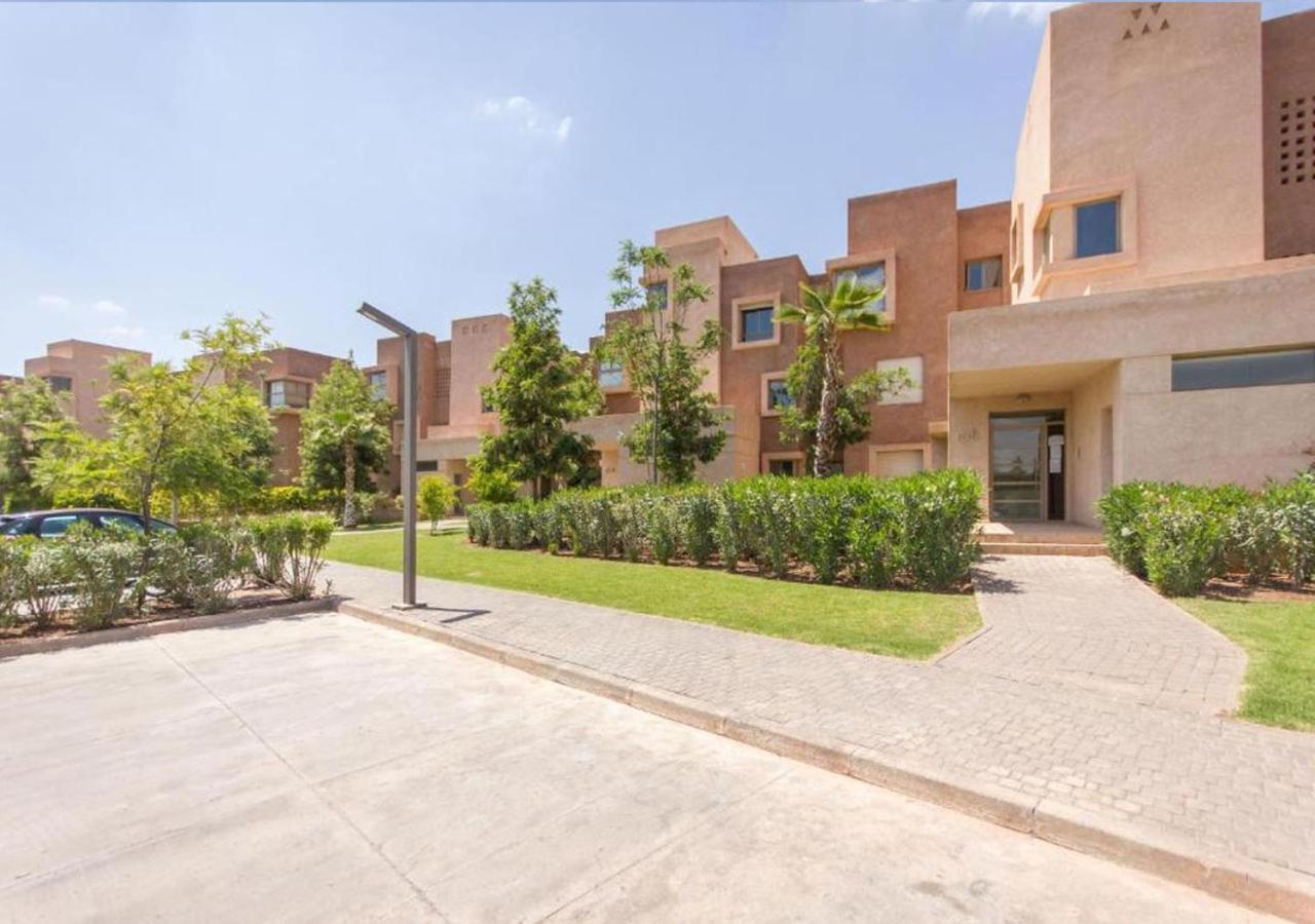 De A Prestigia Apartamento