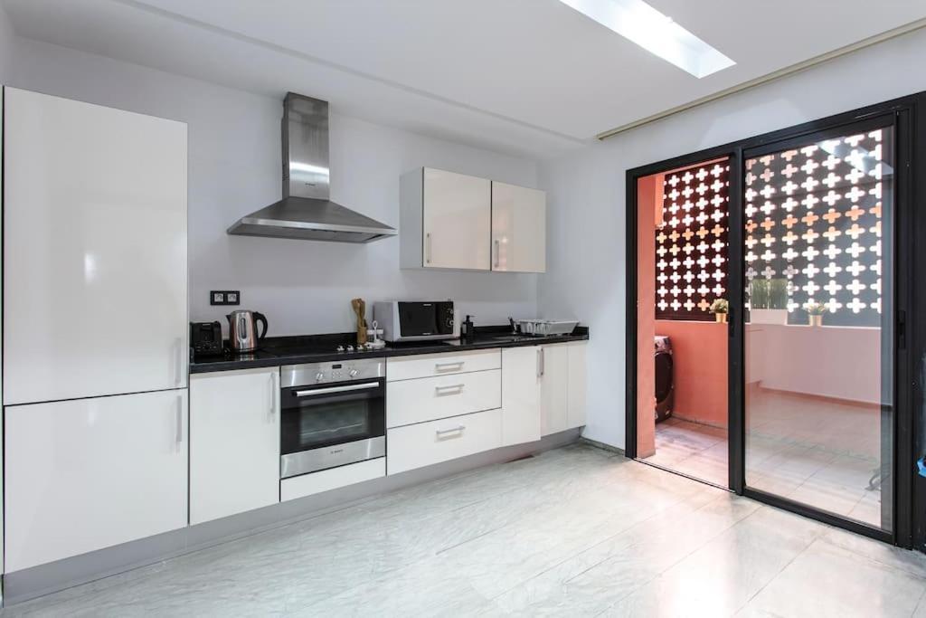 Luxury Refuge - Marrakech Centre Apartment