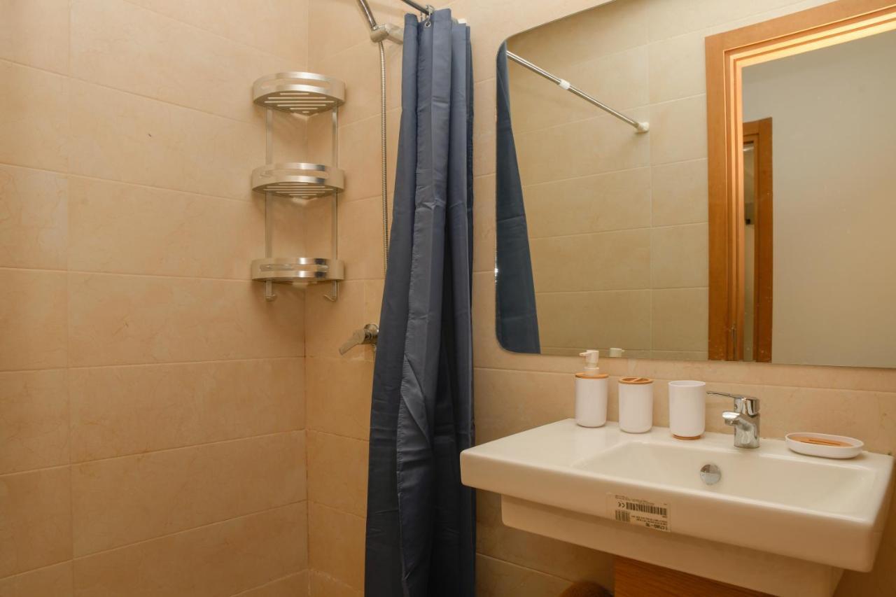 Stylish With A Pool In The Center Of Appartement *